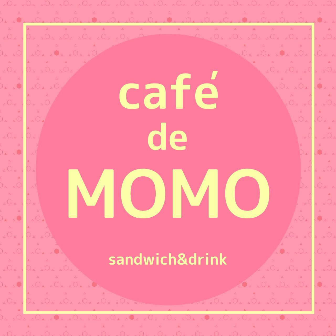 ロゴ：café de MOMO